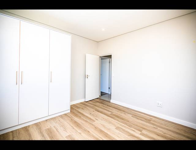 4 BEDROOM FREEHOLD FOR SALE IN SANDOWN